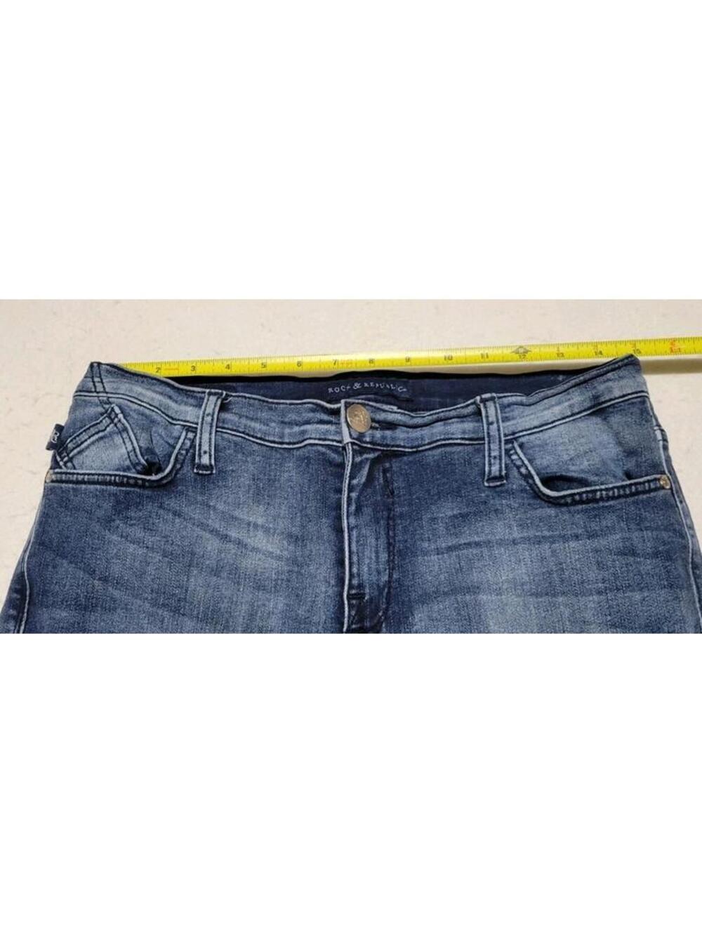 Rock & Republic jeans Women's size 14M Blue Denim Berlin Straight Stretch - Picture 6 of 9